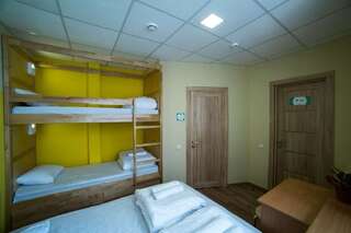 Хостелы DREAM Hostel Poltava Полтава Семейный номер с ванной комнатой-14